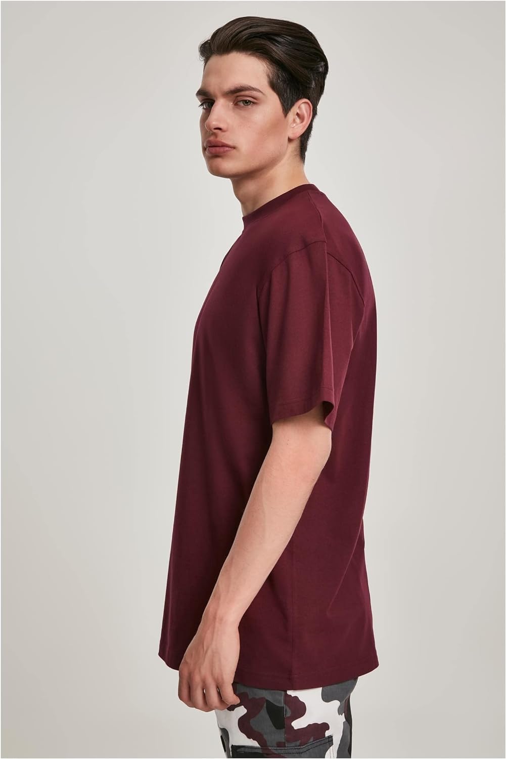 Urban Classics Mens Tall Tee Oversized T-Shirt Oversized Short Sleeves T-Shirt with Dropped Shoulders, 100% Jersey Cotton (pack of 1)