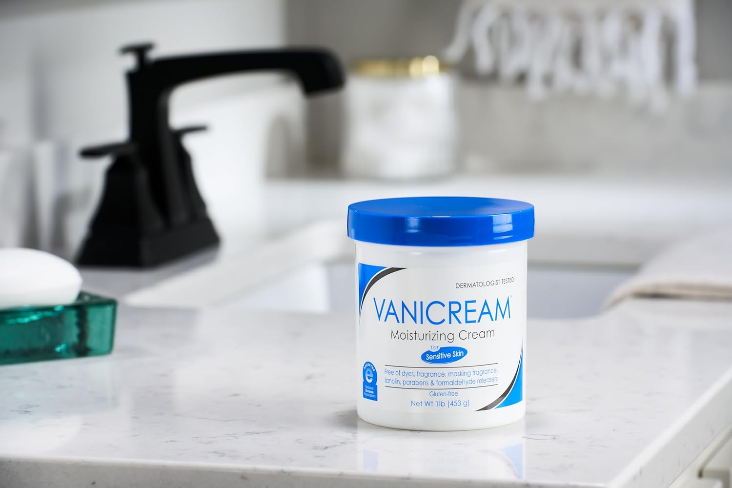 Vanicream Moisturizing Skin Cream with Pump Dispenser - 16 fl oz (1 lb) - Moisturizer Formulated Without Common Irritants for Those with Sensitive Skin