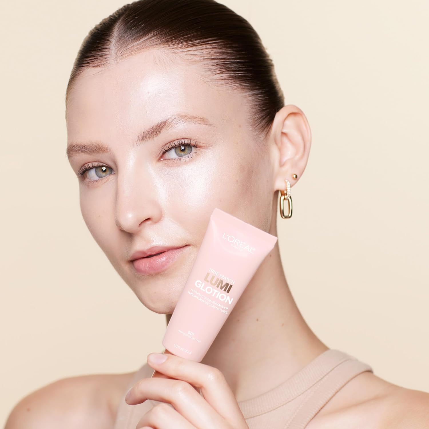 L’Oréal Paris Makeup True Match Lumi Glotion, Natural Glow Enhancer, Illuminator Highlighter Skin Tint, for an All Day Radiant Glow
