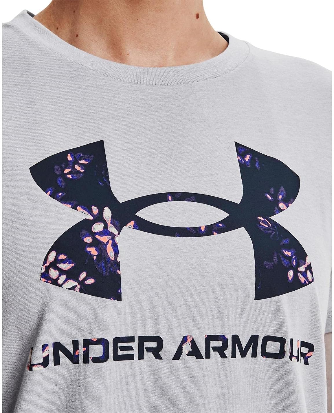 Under Armour Women's Live Sportstyle Graphic SSC T-Shirt