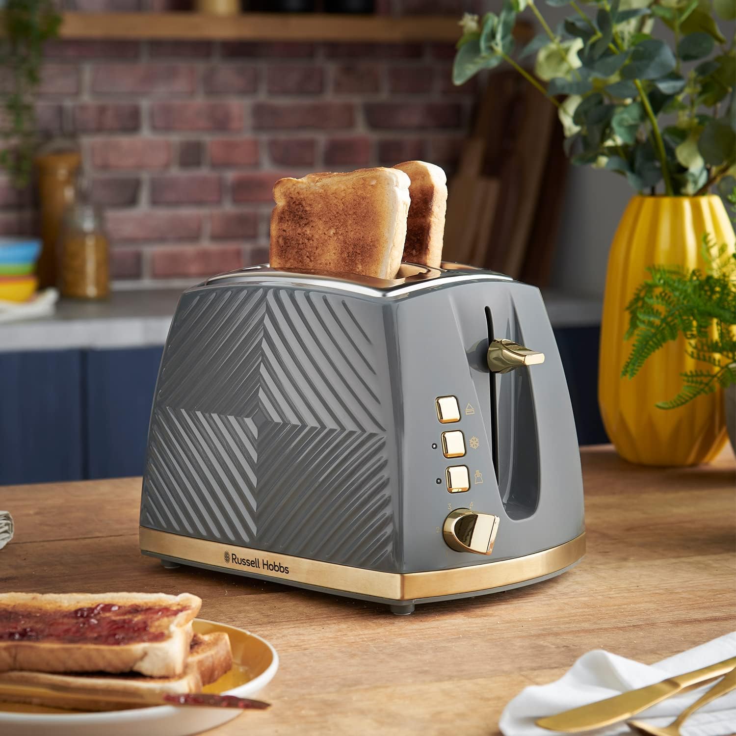 Russell Hobbs Groove 2 Slice Toaster (High Lift, Extra Wide Slots, 6 Browning levels, Frozen/Cancel/Reheat function - Illuminated buttons, Removable crumb tray, 850W, Black, Brushed gold accents)26390