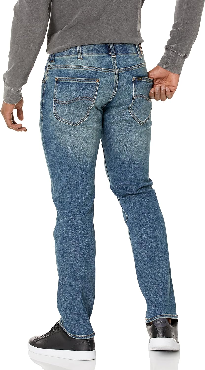 Lee Men's Extreme Motion Straight Taper Jean