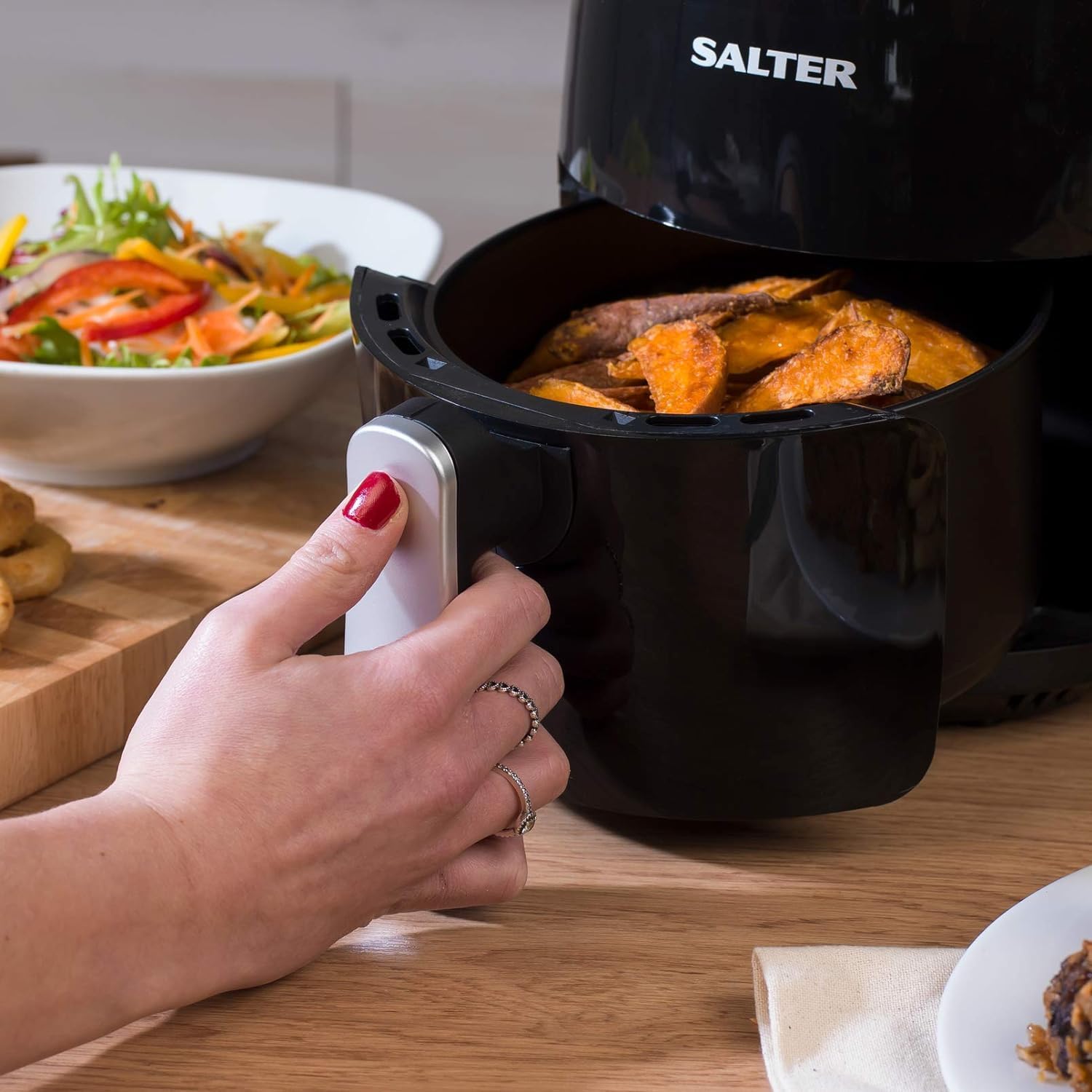 Salter EK2817 2L Compact Air Fryer - Hot Air Circulation, Removable Non-Stick Cooking Rack, Adjustable Temperature Up To 200°C, 30 Minute Timer, 1000W, Small Household Air Fry Oven, Black/Silver