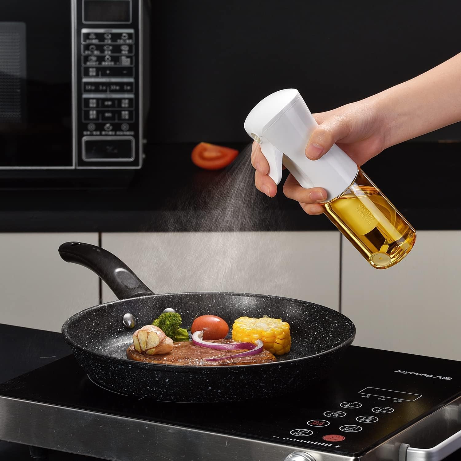 Oil Sprayer for Cooking, 200ml Olive Oil Sprayer Mister, Olive Oil Spray Bottle, Kitchen Gadgets Accessories for Air Fryer, Canola Oil Spritzer, Widely Used for Salad Making, Baking, Frying, BBQ