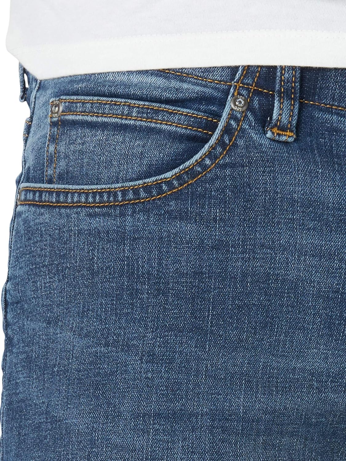 بنطلون جينز رجالي من سلسلة بيرفورمانس اكستريم موشن من ليي